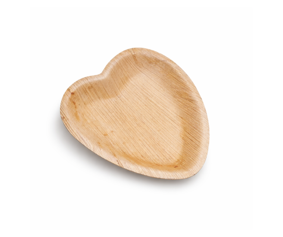 Heart-shaped palm leaf plate 6 inches, empty, natural eco-friendly tableware